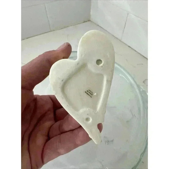 Snowbabies by Department 56 "A Special Delivery" Bisque Holiday Decor (1994) - Picture 10 of 11